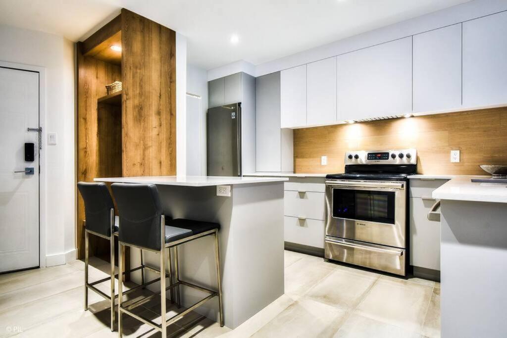 Chic Mt-Tremblant Condo With View On The Lake By Denstays Mont-Tremblant Exterior photo