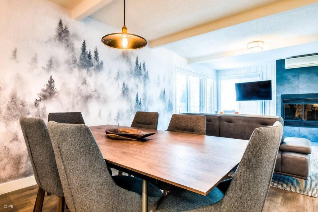 Chic Mt-Tremblant Condo With View On The Lake By Denstays Mont-Tremblant Exterior photo
